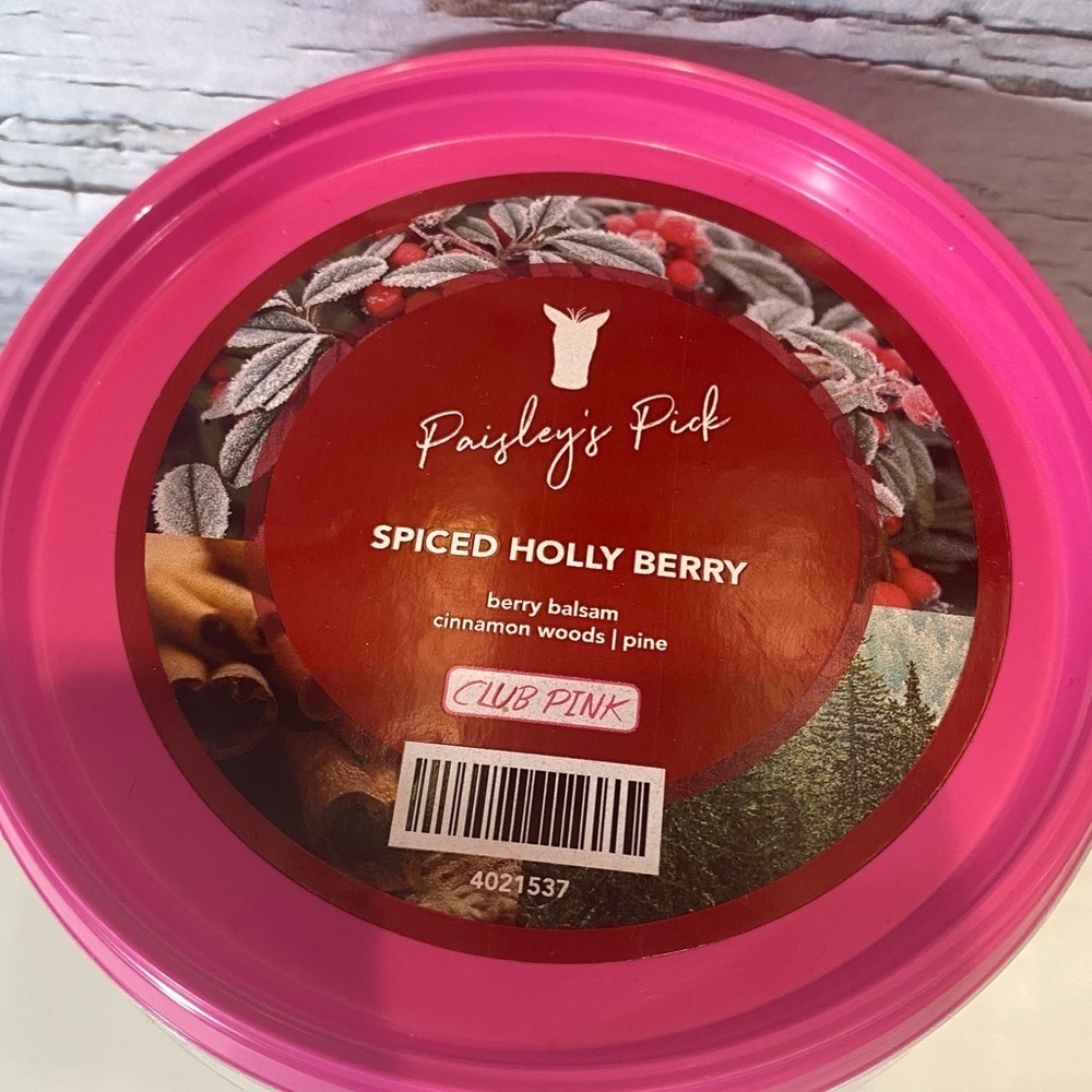 Pink Zebra Spiced Holly Berry Sprinkles Retired Soy Wax Melts 3.75oz Bag